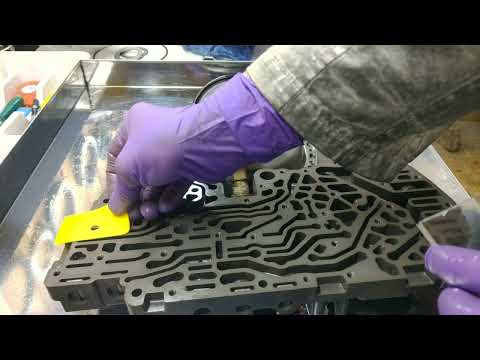 Видео: Вакуумирование мехатроника DL501 по рекомендации Sonnax