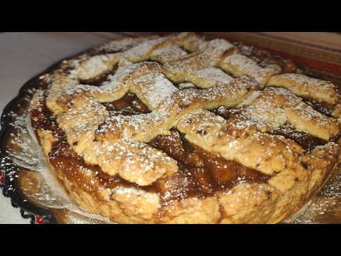 Видео: Сладко изкушение с ябълки. Цветя и рози ли е животът на село?