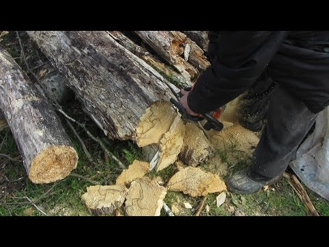 Видео: Топливо для дымаря  Чем разжигать дымарь Fuel for the smoker  Than kindle smoker