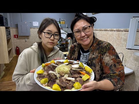 Видео: Готовим Бешбармак😋 Мастер класс от Динары