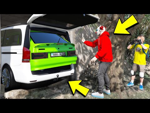 Видео: ПОДСМОТРЕЛ И УГНАЛ ВСЕ ТАЧКИ! ЗАТРОЛЛИЛ YURACH! ОН ФУФЕЛ! БИТВА АВТОУГОНЩИКОВ В ГТА 5 ОНЛАЙН!