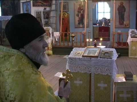 Видео: "Сельский Старец". Как живет старый священник в глухом селе (2010)
