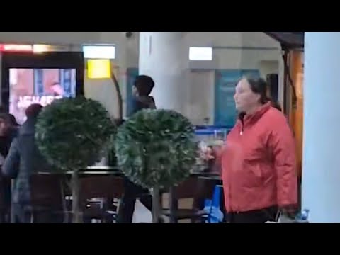 Видео: Гузеева устроила скандал в аэропорту Грузии дайте мне эти места 