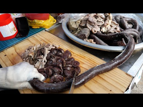 Видео: Распродажа корейской колбасы за 3 часа каждый день! / Кишечник свиной | Корейская уличная еда