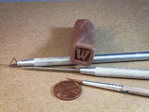 Видео: Создание глиняной подписи или штампа Makers-Mark для гончарных изделий