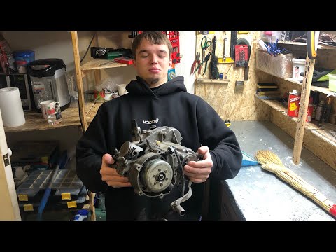 Видео: KAWASAKI KX 80 РАЗБИРАЕМ ДВИГАТЕЛЬ
