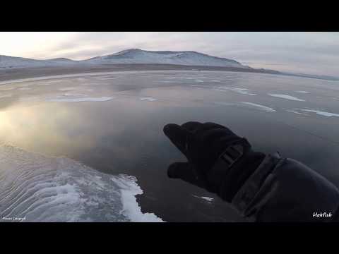 Видео: Зимняя рыбалка на заливах Красноярского водохранилища. Окунь на балансир. 02.12.2018г.