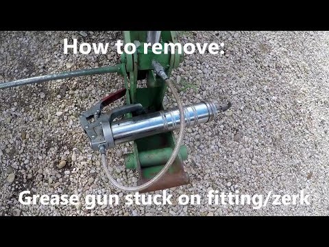 Видео: Как извлечь смазочный шприц, застрявший в фитинге/масленке