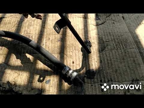 Видео: Замена трубки ГУР Опель Вектра Б (1996 год, двигатель Х18ХЕ)