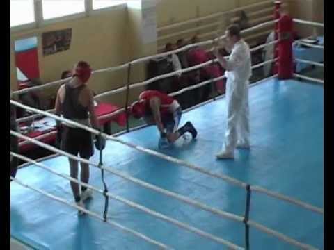 Видео: Бокс. Тимошков (Кагул) - Чеботарь (Бельцы)