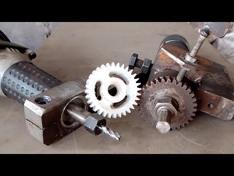Видео: примечание, комбинированная техника токарного станка,Изготовление шестерни на токарном станке