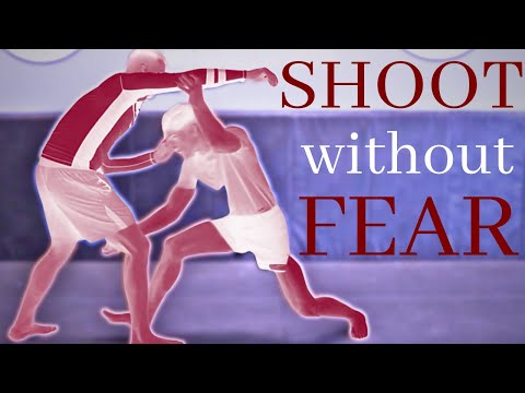 Видео: Как избежать ГИЛЬОТИНЫ при СТРЕЛЬБЕ в джиу-джитсу (удар головой наружу, также известный как «высо...