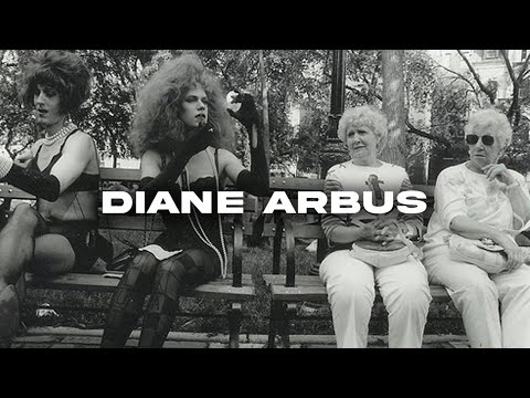 Видео: Существует ли ЭТИКА в уличной фотографии? // Диана Арбус