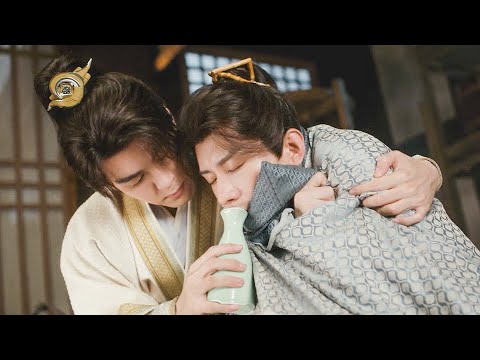 Видео: Мастер был отравлен и испытывал боль, маленький последователь крепко обнял его