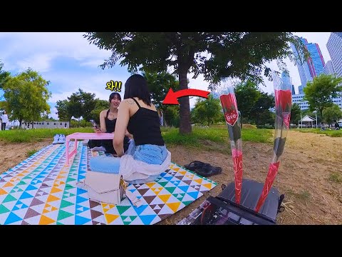 Видео: Соблазните симпатичную девушку на умной радиоуправляемой машине в Корее