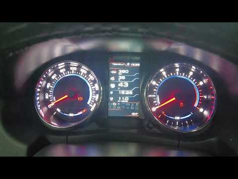 Видео: Renault Duster 17, установка магнитолы teyes CC2 Plus. Тюнинг приборки.