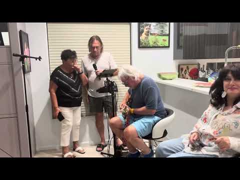 Видео: Единственная женщина 