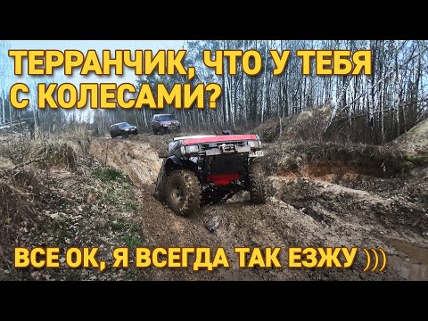 Видео: Битва внедорожников на раскисшей танковой дороге, джиперы бьются до последнего не смотря на поломки!