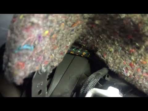 Видео: замена резистора печки Шкода Фабия 2 #fabia #skoda #car