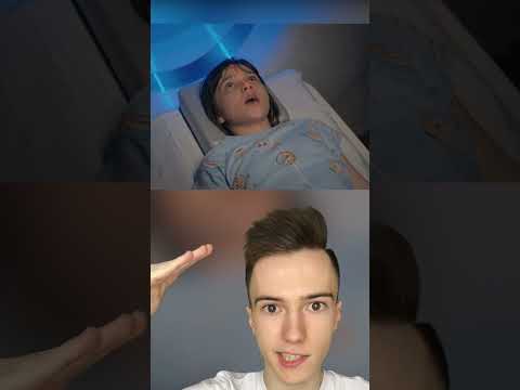 Видео: Этот мальчик утверждал, что он стал человеком пауком! И он не врал!