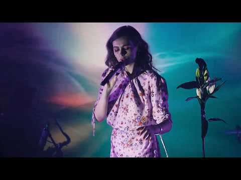 Видео: Луна - Поцелуи, One Love Fest Севкабель, 03.01.2019 Санкт-Петербург
