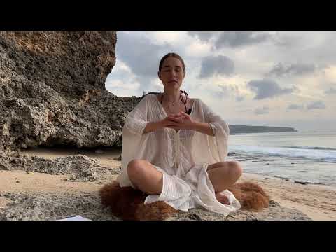 Видео: Медитация для тишины ума и лёгкости внутри