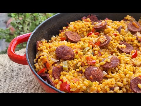 Видео: Рецепт булгурового плова с колбасой | Лучшие рецепты плова | Включить субтитры ⚙