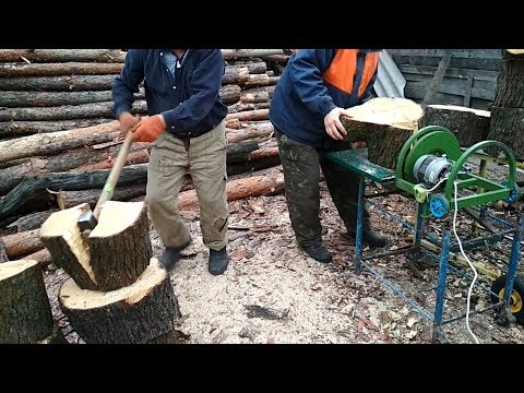 Видео: Маленький дровокол с двигателем от стиральной машины против Колуна 3 кг