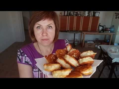 Видео: Зимний влог / Пышные оладьи на молоке/ Ужин из говядины/