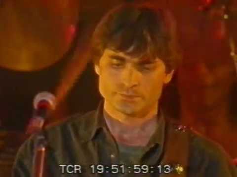 Видео: Бекхан на Питерском рок-фествале 1997 "Наполним небо добротой"