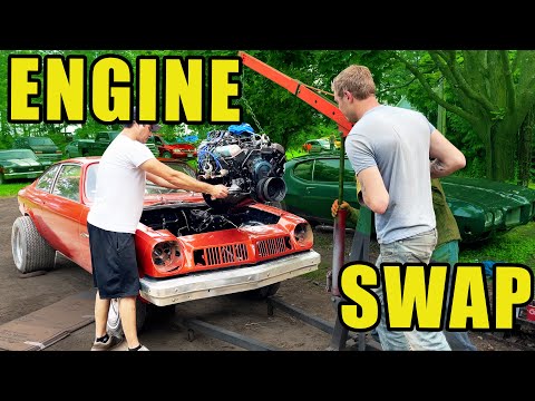 Видео: Можно ли установить двигатель V8 в наш классический компактный автомобиль — Chevrolet Vega?