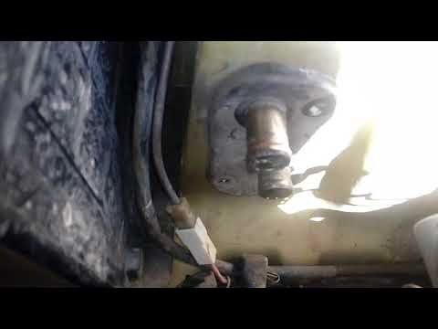 Видео: Замена крана печки на оке