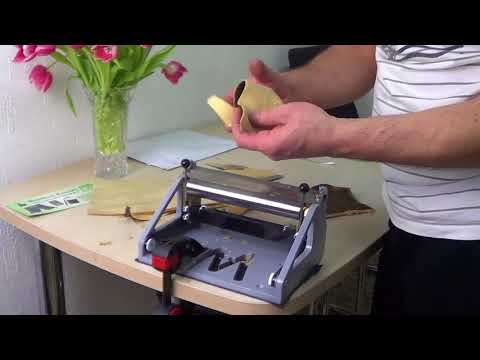 Видео: Versuch Hirschleder zu spalten. Пробую двоить оленью кожу.