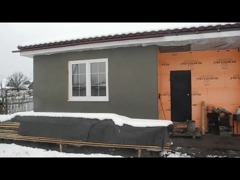 Видео: Как штукатурить пеноплекс зимой ч.1