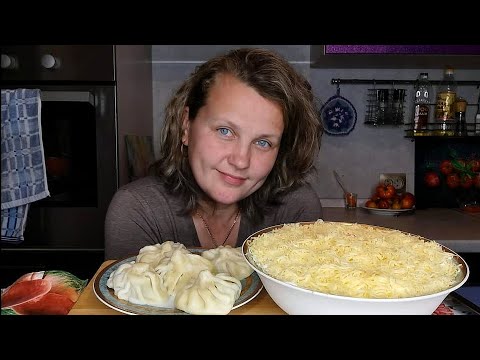 Видео: Мукбанг Вкуснейшие хинкали, салат с помидор/Отвечаю на вопрсы/Родственники приехали 😳