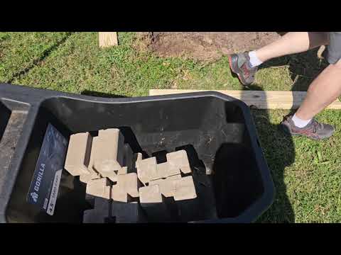 Видео: Обновили нашу старую грядку. #мойдвор #грядки 