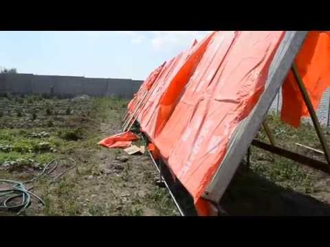 Видео: Моя гелиосистема - Часть 7. Установка и крепление коллекторов. Фундамент.