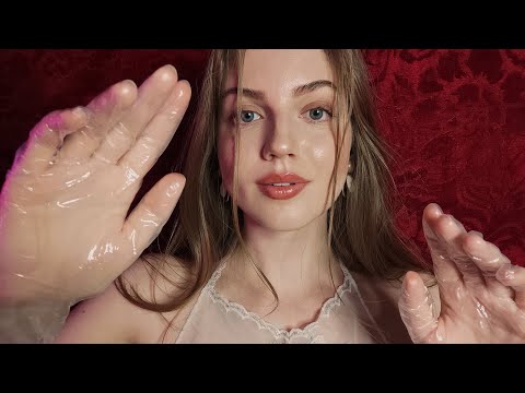 Видео: АСМР Массаж лица в перчатках с маслом • ASMR Oil face massage with gloves