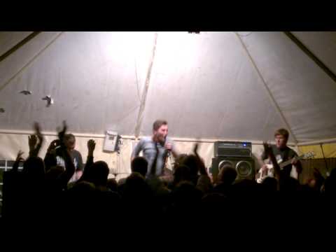 Видео: Evil Not Alone - Весна в большом городе. (Rebel Pub) 30.08.2014