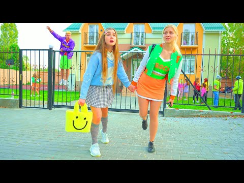 Видео: Диана с ЛП СБЕЖАЛИ ОТ СМАЙЛА!!! ПОЧЕМУ ДИАНА УШЛА ИЗ ШКОЛЫ ЧЕРЛИДЕРШ НАВСЕГДА?