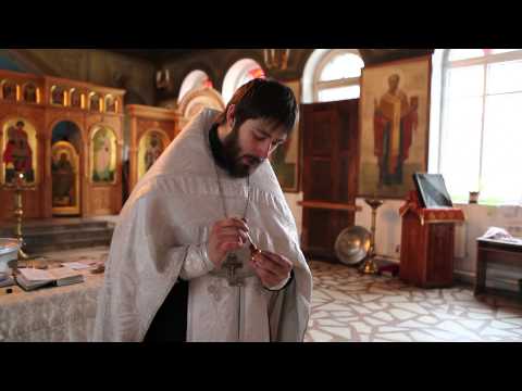 Видео: Крещение младенца Мелании