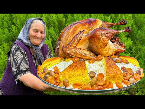 Видео: Бабушкины Секреты: Зажарил Огромную 12-Килограммовую Индейку С Рисом В Деревне!