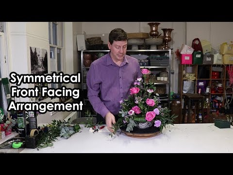 Видео: Как сделать симметричную фронтальную композицию