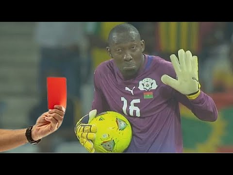 Видео: СМЕШНЫЕ МОМЕНТЫ В ФУТБОЛЕ