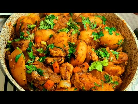 Видео: Жаркое  по Домашнему  --  Свинина  с Картофелем !!!