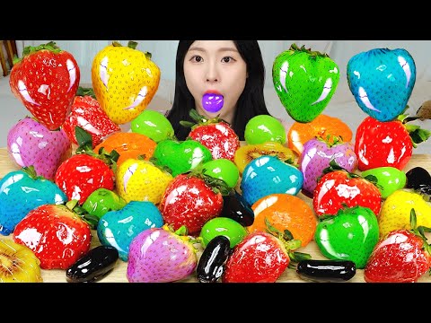 Видео: АСМР МУКБАНГ| Rainbow Fruits Tanghulu (клубника, мандарин, блестящий мушкет), сливочная вафля.