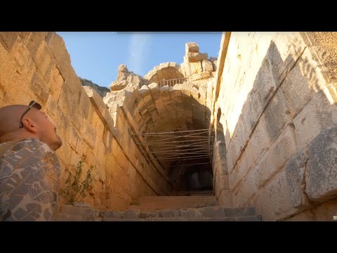 Видео: Мегалитический Амфитеатр с Потрясающей Резьбой. Мира | s03e13
