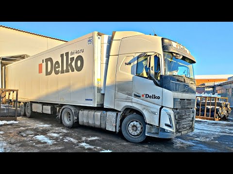 Видео: Сел на подъем. Гололед. Расход топлива на новой Volvo FH. Что проверяют механики Делко.