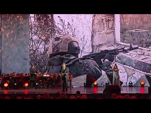 Видео: Группа "Харизматика". Звезды. Концерт в ГКД посвященный Дню "Семьи, Любви и Верности".