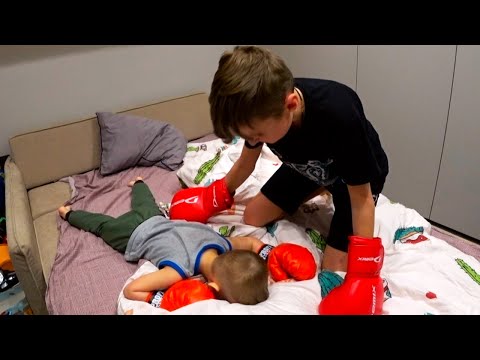 Видео: НИКИТА ИЗБИЛ ДАНЮ😱